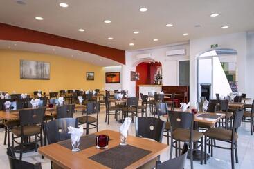 هتل Costa Club Punta Arena   Desayuno Incluido