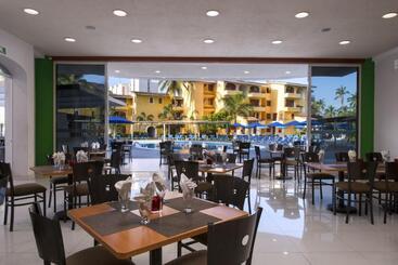 هتل Costa Club Punta Arena   Desayuno Incluido