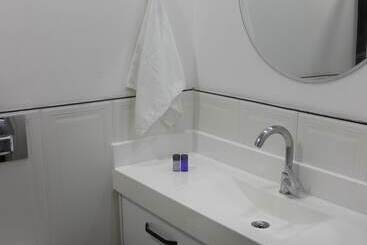 هتل Cosy Suite