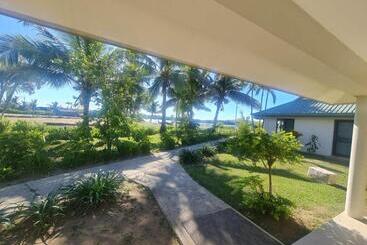 هتل New Door Villas