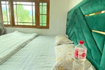 هتل Sheen Homestay