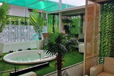 Xcess Residence