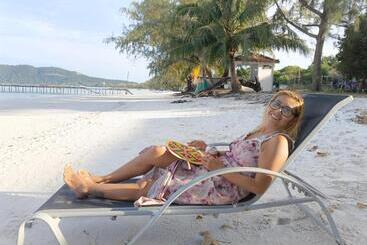 4k Beach Hostel