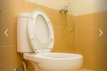 هاستل Adirejo Homestay