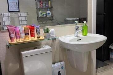 هاستل Azure Air Bnb