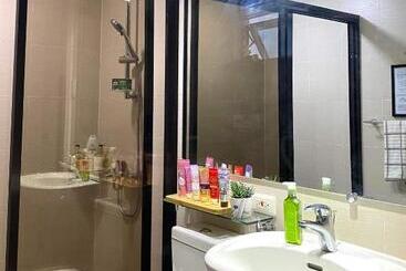 هاستل Azure Air Bnb
