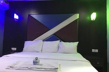 Bayview Mansion Hotel And Suites
