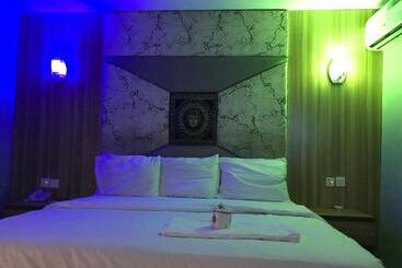 Bayview Mansion Hotel And Suites