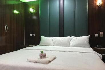 Bayview Mansion Hotel And Suites