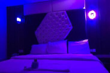 Bayview Mansion Hotel And Suites