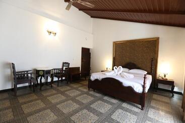 تختخواب و صبحانه Aralaguppe Heritage I Full On Activity I Swimming Pool I Chikmagalūr