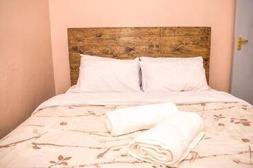 تختخواب و صبحانه Cosy One Bedroom, Fully Furnished Thika, Jomoko5