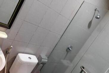 تختخواب و صبحانه Villa Layang Bulan