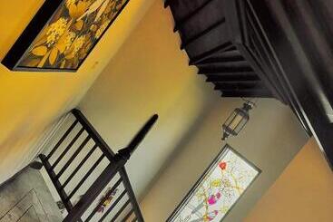 تختخواب و صبحانه Villa Layang Bulan