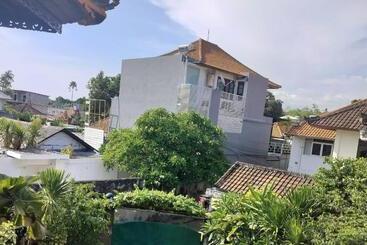 تختخواب و صبحانه Villa Layang Bulan
