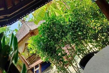 تختخواب و صبحانه Villa Layang Bulan