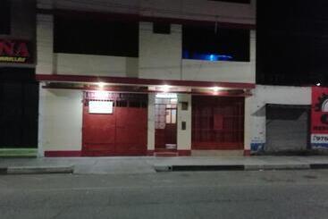 هتل Hostal Casa Blanca Huancayo