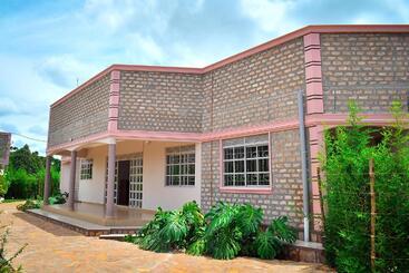 هتل Krim Holiday Resort