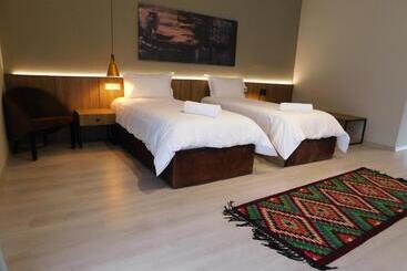 Mik Hotel Korce