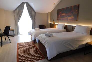 Mik Hotel Korce