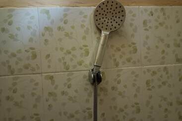 هتل Oyo 93332 Kharis Home Stay