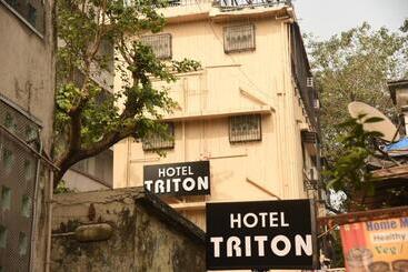 호텔 Triton   Near Us Embassy