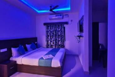 هتل Vedic Homes