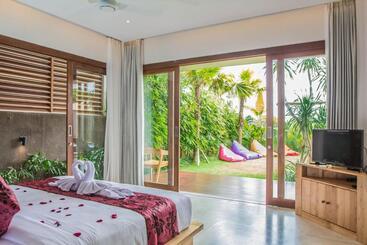 هتل Nesara Villa