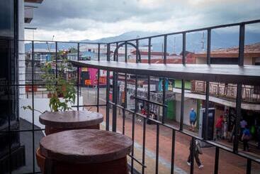 펜션 Lolas Hostal Hab. 2
