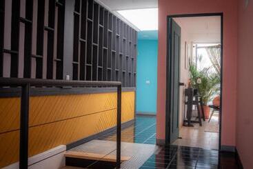 펜션 Lolas Hostal Hab. 2