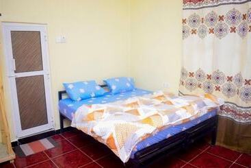پانسیون Rafiki Apartment
