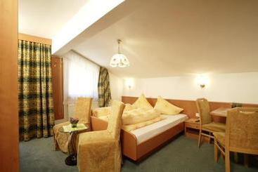 هتل Apart Falkner Resort