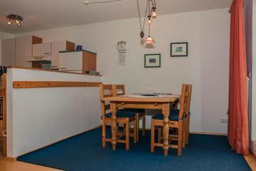 هتل Appartementhaus Saroja