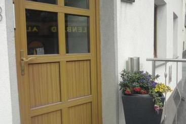 هتل Appartements Klapeer
