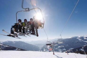 هتل Familien  Sportresort Brennseehof