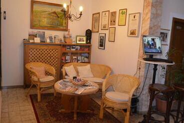 هتل Garni Wieshof