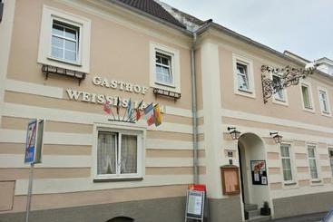 酒店 Pension Weisses Lamm