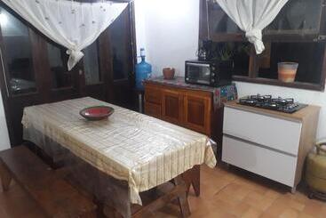 تختخواب و صبحانه Casa 262