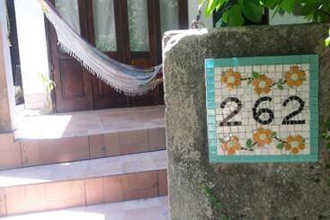 تختخواب و صبحانه Casa 262