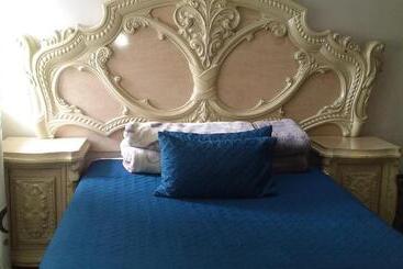 تختخواب و صبحانه Ddp Africa Guest House