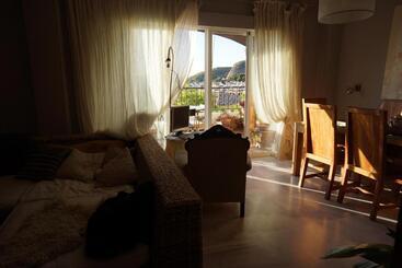 Cute And Relaxing Bed And Breakfast En Albayzín
