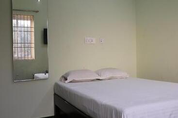 هتل Cbr Guest House