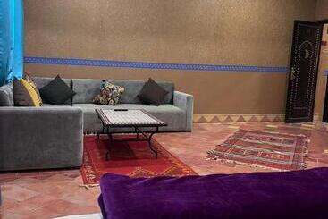 هتل Chez Belhou