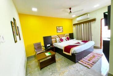 Swimming Pool Hotel Corel Suites Puri Official
