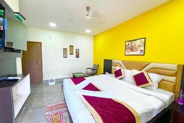 Swimming Pool Hotel Corel Suites Puri Official