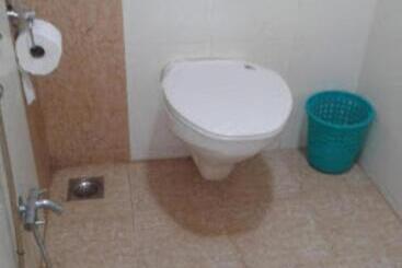 فندق Dona Dawli & Taraai Rest House, Shiroda