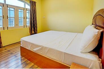هتل O Lit Homestay