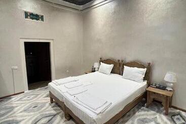هتل Tapchan Guest House