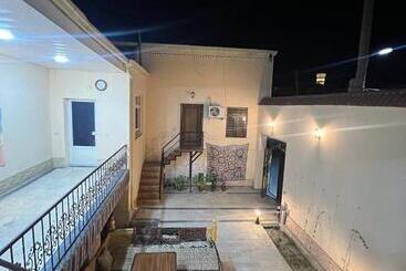 هتل Tapchan Guest House