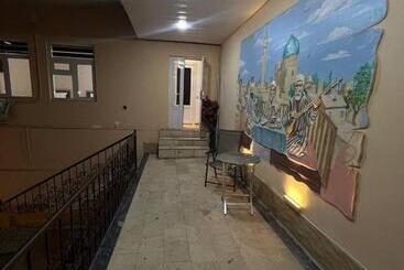 هتل Tapchan Guest House